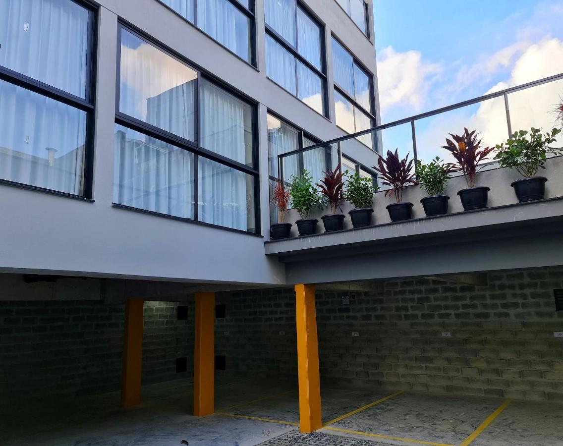 Seasons Bc * Balneario Camboriu